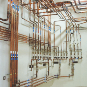 CÁLCULO Y DISEÑO DE SISTEMAS DE GASES MEDICINALES SEGÚN NFPA 99 E INGENIERÍA HOSPITALARIA